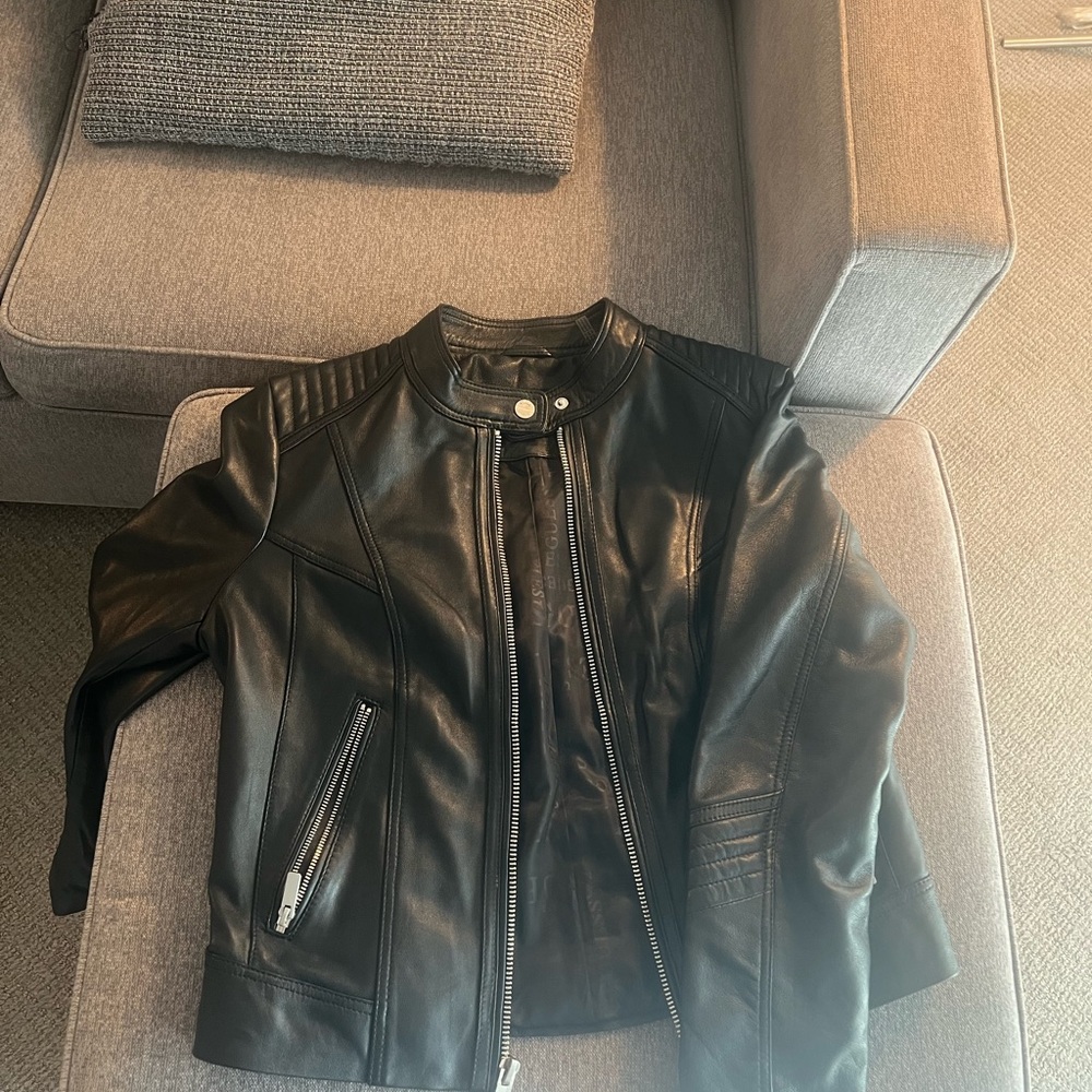 Faux leather Guess Jacket.